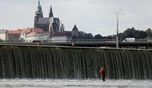 Na Češkem prevarant po begu iz zapora okradel muzej in znova zbežal