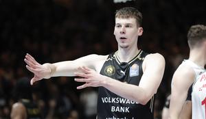Luka Ščuka v dresu New York Knicks dobiva priložnost