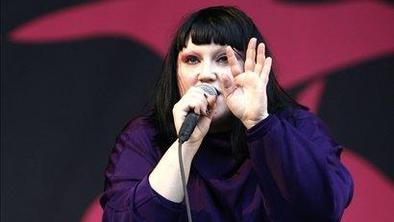 Beth Ditto s kolekcijo oblačil za močnejše