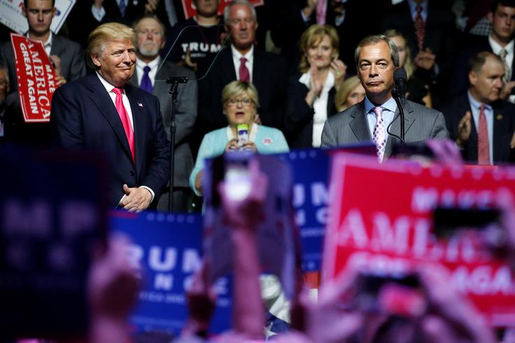 Nigel Farage je Trumpov najtesnejši britanski zaveznik. Pred časom se je celo ugibalo, da bo postal britanski veleposlanik v ZDA. Sam se je iz tega pošalil, da bi bil rad Trumpov veleposlanik v EU. | Foto: Reuters
