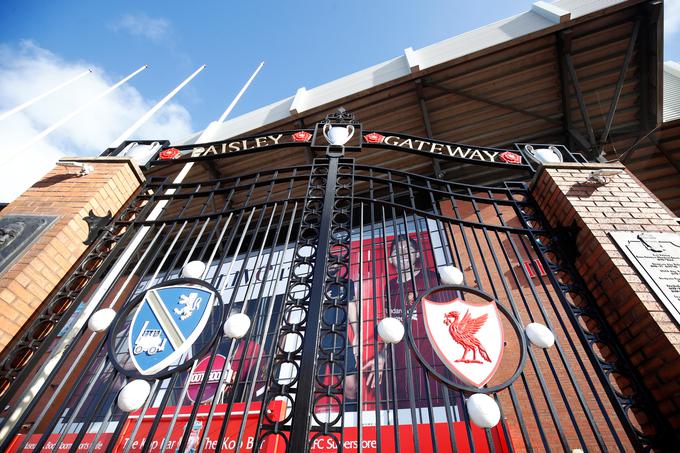 Zaradi pandemije koronavirusa so zaprta tudi vrata stadiona Anfield. | Foto: Reuters