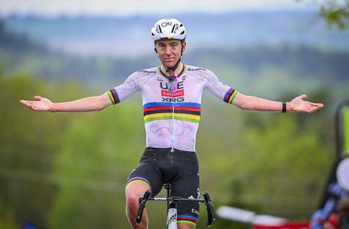 "Tadej Pogačar je bil danes spet na neki drugi ravni"