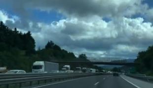 Vozniki, pozor: primorska avtocesta stoji #video