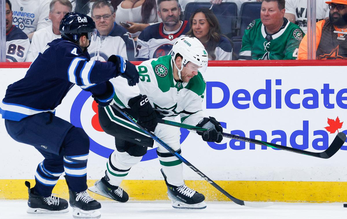 Mikko Rantanen Neal Pionk | Finec Mikko Rantanen je za Dallas znova zadel tri gole. | Foto Guliverimage