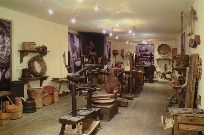 Razstava Suha roba in lončarstvo v Muzeju Ribnica | Foto: 