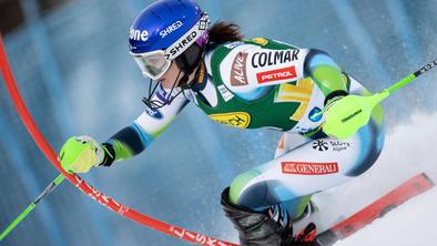 Slokarjeva v polarnem krogu do nove izjemne uvrstitve, Vlhova do zmage