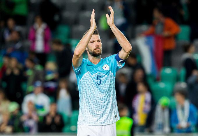 Lani je proti Škotski vknjižil jubilejni 100. nastop za slovensko člansko reprezentanco. | Foto: Vid Ponikvar