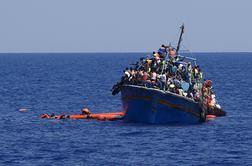 Italijanska obalna straža rešila več kot 4000 beguncev