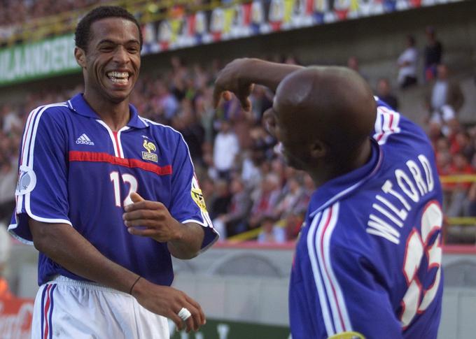 Thierry Henry je leta 2000 pomagal Franciji do naslova evropskega prvaka. | Foto: Reuters