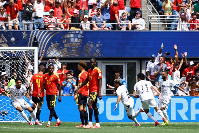 Španijo osramotil 40-letnik, Lukaku pokvaril rojstni dan Salahu