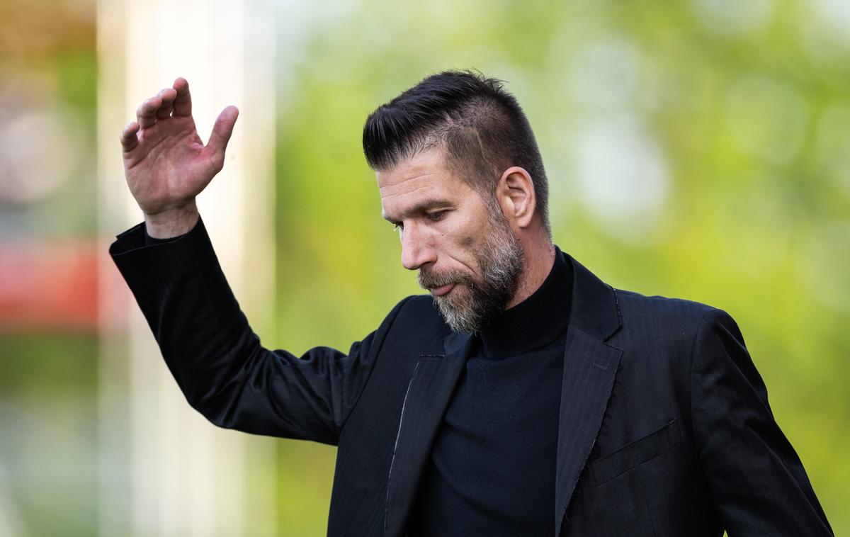 Nafta - Maribor, Boštjan Cesar | Boštjan Cesar je vodil NK Maribor na 28 tekmah. Dosegel je 15 zmag, sedem neodločenih rezultatov in šest porazov. Najbolj sta bolela prvoligaška poraza v Ajdovščini. | Foto Jure Banfi