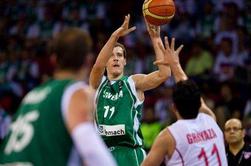 Slovenija ogreta, Španija na kolenih