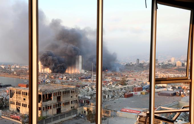 Torkovi eksploziji sta odjeknili v pristanišču in razdejali velik del mesta. | Foto: Reuters