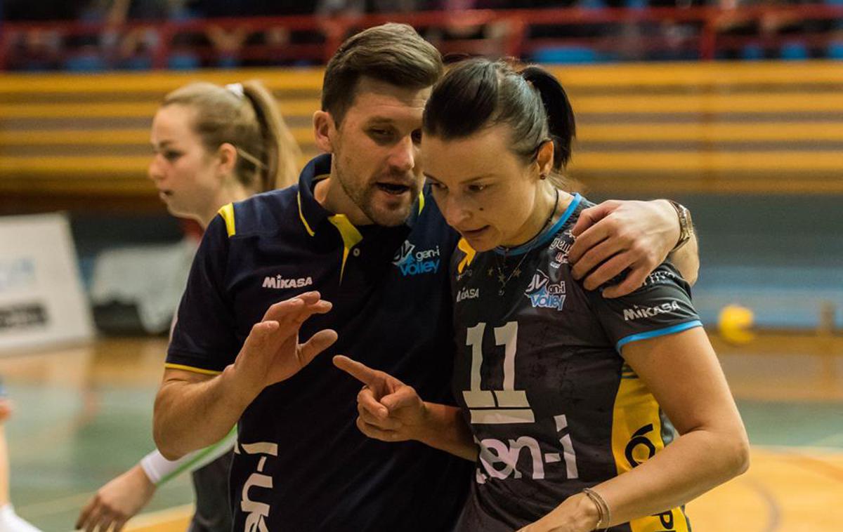 Tina Vasja Lipicer Samec GEN-I Volley | Vasja Samec Lipicer ni več trener članske ekipe GEN-I Volley. | Foto Tine Strosar