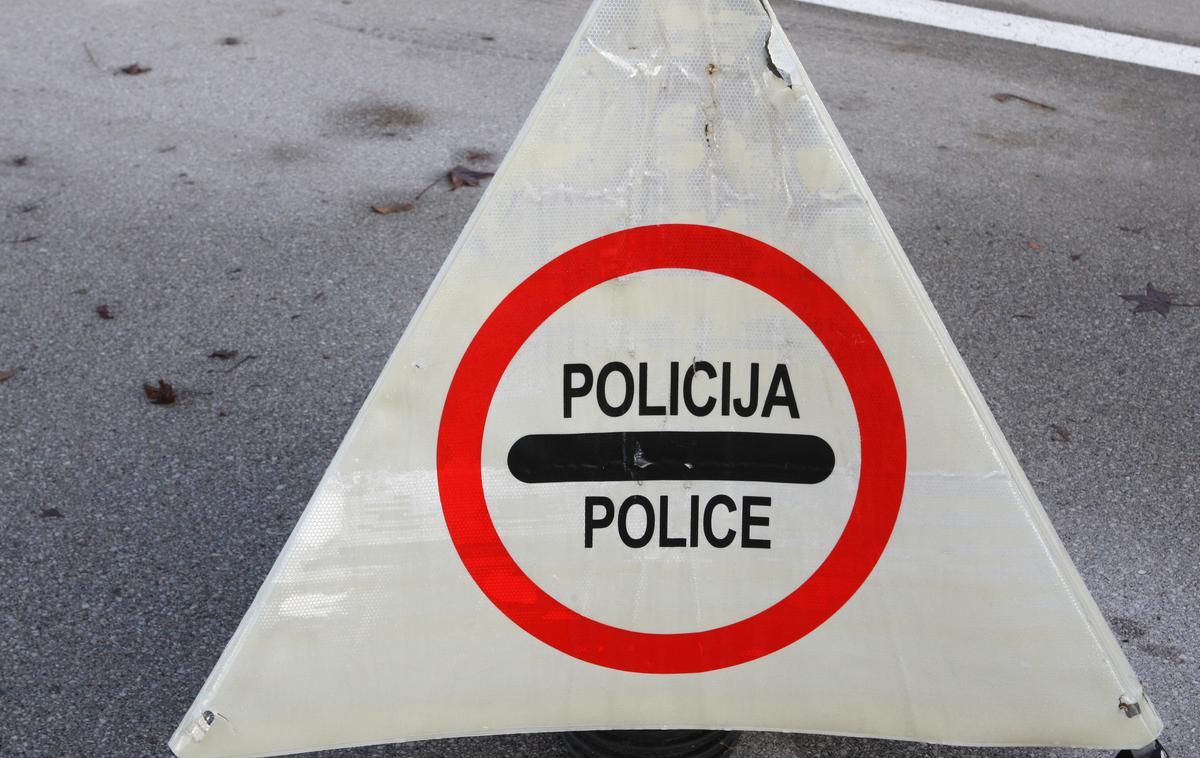 nesreča, znak, policija | To je letošnja druga smrtna žrtev prometnih nesreč na območju PU Celje.  | Foto Tina Deu