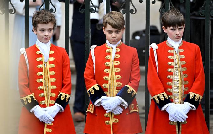 Princ George (v sredini), najstarejši sin Williama in Kate | Foto: Reuters
