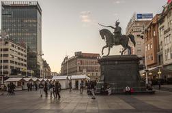 Prva seja novega hrvaškega parlamenta zaradi neizvolitve predsednika prekinjena