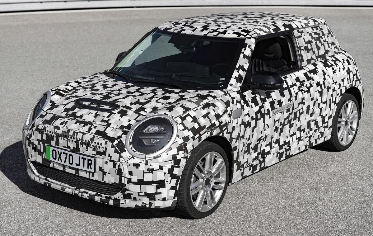 Mini cooper electric | Mini se že pripravlja na razkritje nove generacije trivratnega cooperja, ki bo na ceste zapeljal leta 2023. | Foto MINI