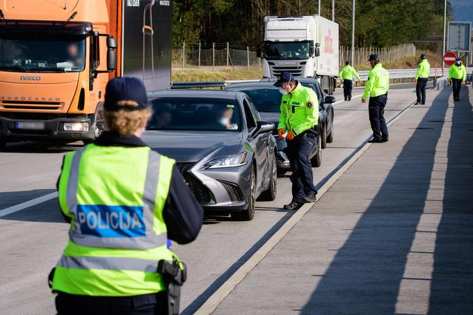 slovenska policija kontrola koronavirus meja | Foto: STA ,
