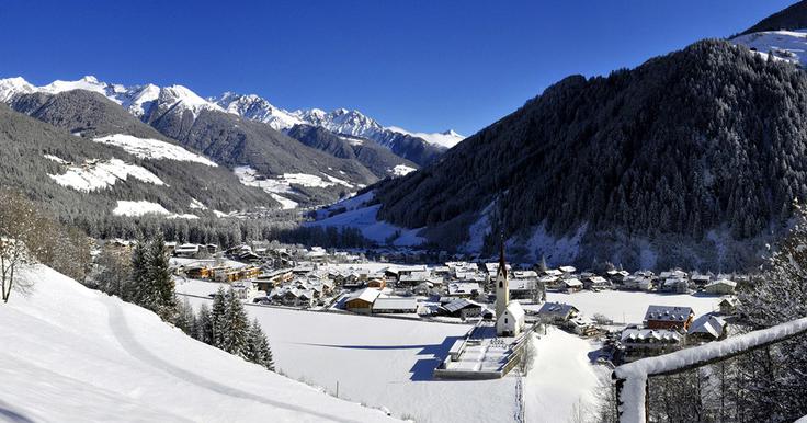 Luttach, ki leži nedaleč od meje z Avstrijo, ima okoli tisoč prebivalcev in je poznan kot zimsko letovišče in smučarsko središče. | Foto: south-tirol.com