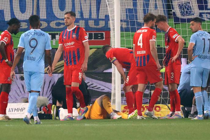 Kevin Müller | Vratar nemškega nogometnega prvoligaša Heidenheima Kevin Müller je med petkovo tekmo proti Bochumu utrpel pretres možganov. | Foto Guliverimage