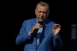 Erdogan pred volitvami glavnega tekmeca označil za pijanca