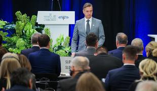 Golob na Parlamentarni skupščini Nata o revoluciji vojskovanja