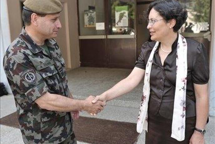 Čebašek Travnikova obiskala Slovensko vojsko