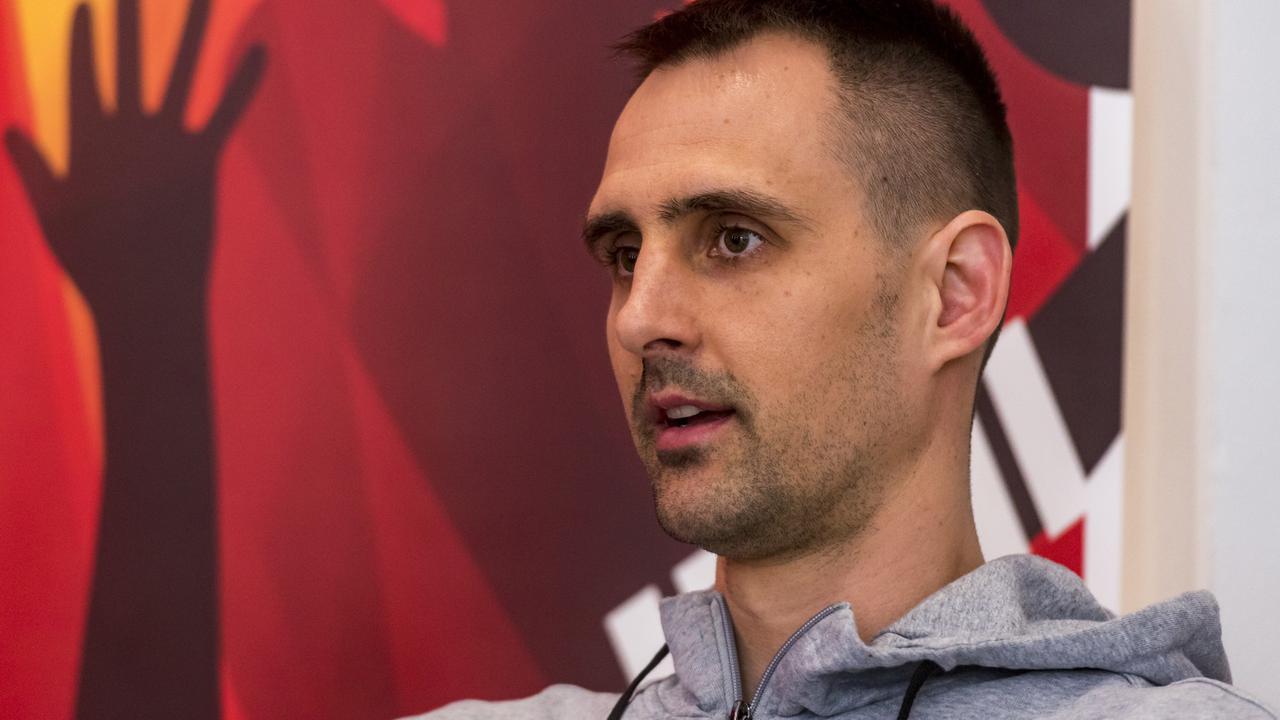 Domen Lorbek potiho odšel iz košarke, zdaj stopa po očetovih stopinjah