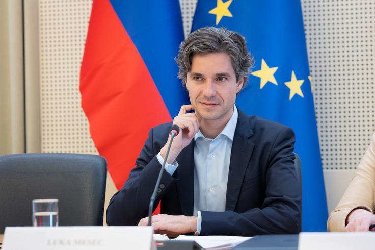 Nasprotniki reforme so spregledali ključne elemente, ki prinašajo blaginjo in popravljajo razmere predvsem za najranljivejše skupine upokojencev, meni minister za delo, družino, socialne zadeve in enake možnosti Luka Mesec. | Foto: STA