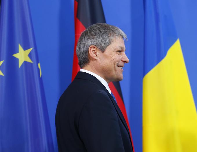 Dacian Ciolos je po končanju mandata evropskega komisarja postal romunski premier. | Foto: Reuters