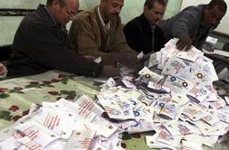Prepričljiva večina Egipčanov podprla osnutek ustave