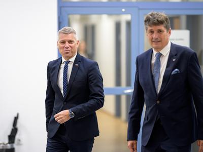 Svoboda želi od Hajdinjaka pojasnila o usodi obrambnih izdatkov
