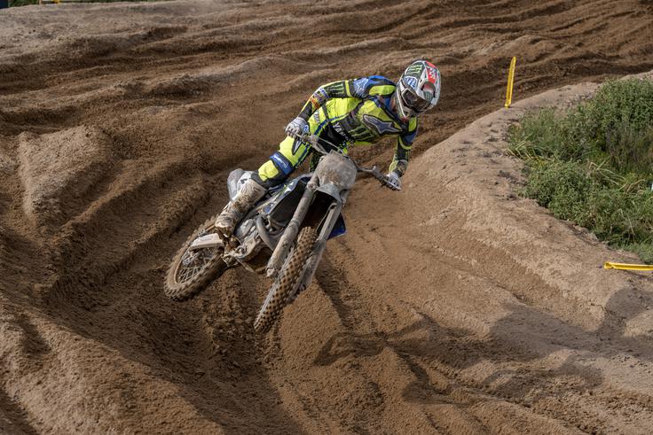 Gajser je na Sardiniji zaradi več padcev končal kot osmi. | Foto: Yamaha Racing