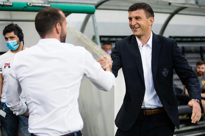 NK Olimpija NK Maribor | Vse kaže, da bosta morala trenerja Olimpije in Maribora še nekoliko počakati na začetek nove sezone. | Foto Grega Valančič/Sportida