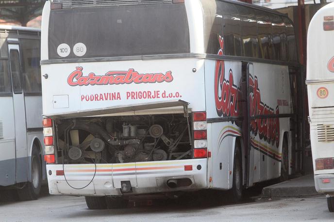 Čazmatrans, avtobus, potniki, prevoz, prtljaga | Obljubila sta si, da se bosta še srečala. Fotografija je simbolična. | Foto Pixsell/Marijan Susenj