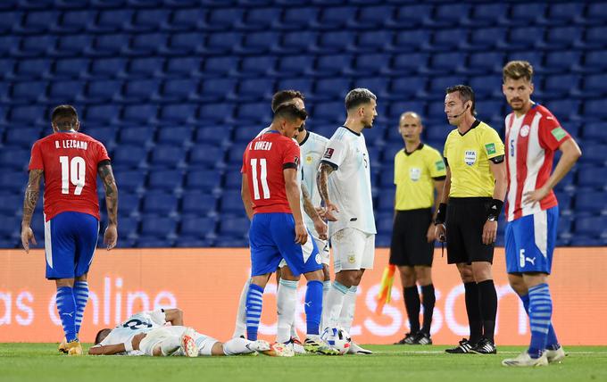 Dvoboj med Argentino in Paragvajem se je končal brez zmagovalca (1:1). | Foto: Reuters