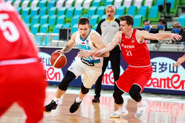 Ukrajinska zmaga razveselila Slovence: vstopnica za EuroBasket 2022 je v žepu