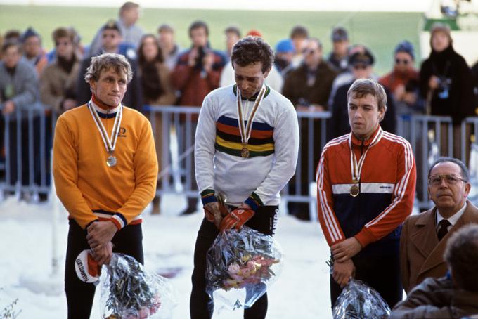 Adrie van der Poel (levo) je bil svetovni prvak v ciklokrosu leta 1996 in šestkratni nizozemski prvak v tej disciplini. Fotografija je s svetovnega prvenstva leta 1985 v Münchnu, ko je zasedel drugo mesto. | Foto: Guliverimage