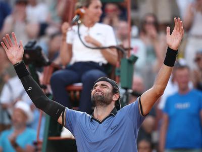 Matteo Berrettini za preboj med 16 garal kar pet ur in 16 minut