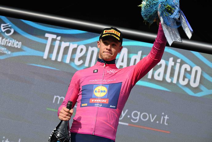 Zadnji ubežnik ujet tik pred ciljem, sprint pa Jonathanu Milanu