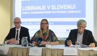 Poročilo: Večina lobiranja v Sloveniji še vedno poteka v senci 