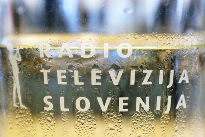 Konec sveta, kot ga poznamo: buldožeriranje RTV