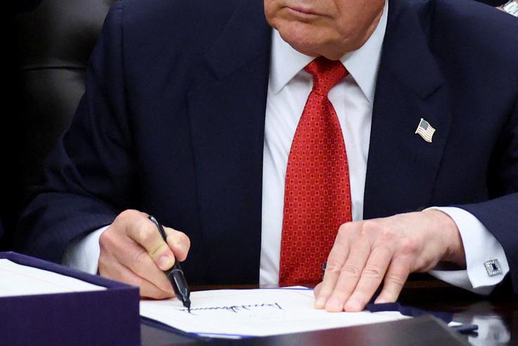 Donald Trump, podpis, financiranje vlade | Foto: Reuters