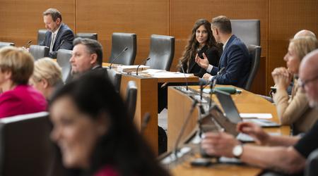Predlogu zakona o pomoči pri prostovoljnem končanju življenja se obeta podpora