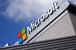 Microsoft uspešen v oblaku, a se odpoveduje založništvu knjig