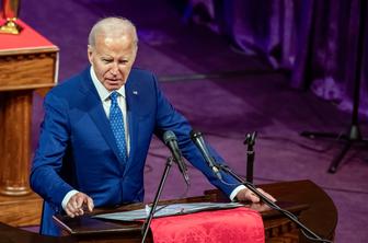 Biden odločno zavrača pozive k odstopu od vnovične kandidature