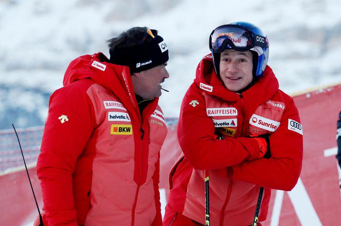 Kljub švicarsko-avstrijskemu rivalstvu ga je imel Marco Odermatt rad. | Foto: Reuters