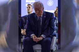 Trump vztraja, da ima dober spomin, a se besede za Alzheimerjevo bolezen ne spomni