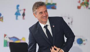 Vladi podpora rahlo gor